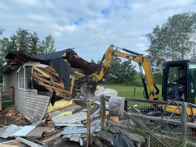 demolition.&   Excavation service63234777841027122