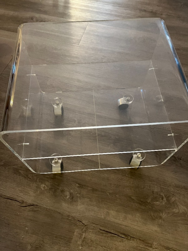 SHELF [Electronics, books.....] NEWREDUCED PRICE TV Tables