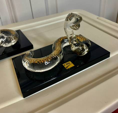 CIBC Crystal Glass Snake With Gold Accents RARE in Arts & Collectibles in Burnaby/New Westminster - Image 3