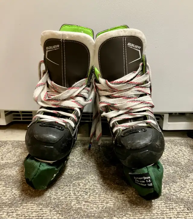 Men’s skates & elbow pads in Skates & Blades in Sudbury - Image 3