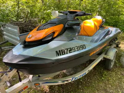 2020 Seadoo GTI, 130 hp, iBR breaking system. Cover and trailer included, 60 hours total. Stored ind...