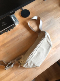UNIQLO shoulder bag, fanny pack (Beige)
