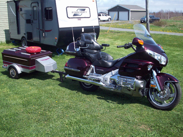 2007 Honda Gold Wing 1800 and Motorcycle Trailer in Touring in Cape Breton - Image 3