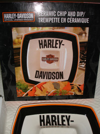 Harley Davidson ceramic chip/dip plate and playing cards