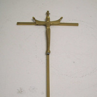 croix crucifix métal moderne 10 pouces (25cm)