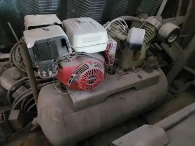 This powerful gas-powered compressor features an 11 horsepower Honda GX340 engine paired with a larg...