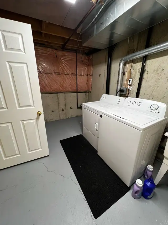 room for rent in Room Rentals & Roommates in Oshawa / Durham Region - Image 6
