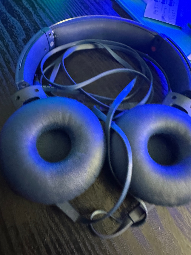 Sony Headphones - (WH-CH520) in Headphones in Edmonton - Image 3