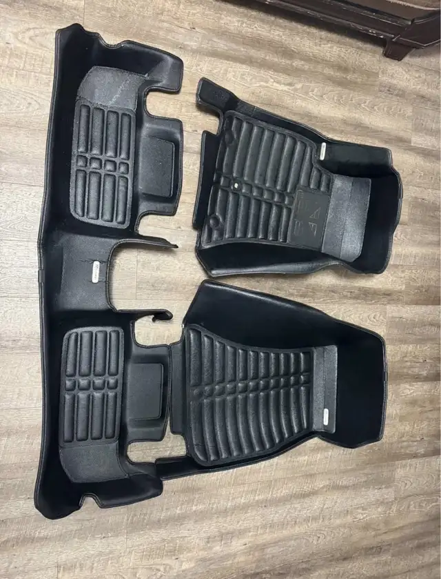 Rims and tire and floormats in Tires & Rims in Sudbury - Image 8