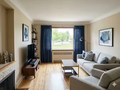 Bright, Beautiful and Huge 2 Bedroom! Civic Hospital Welcome to 1194 Dover Crescent ! Spacious and b...