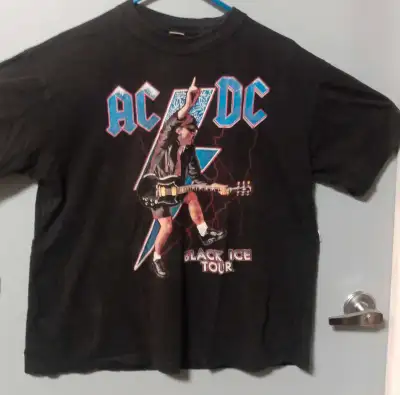 T-shirt ACDC ⚡ Black ice Tour, View more
