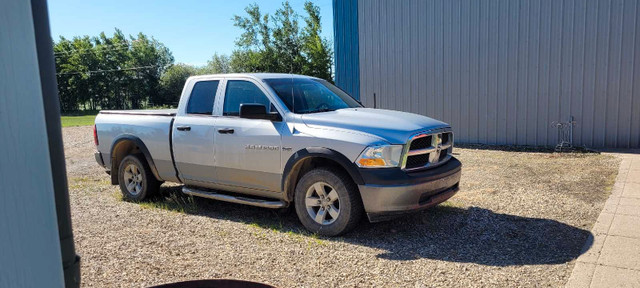 Dodge Hemi 2011 in Cars & Trucks in Grande Prairie