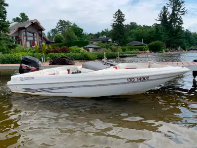 Prix réduit pour vente avant le remisage hivernal. Glastron GS160 Bowrider 1997 avec moteur Mercury...