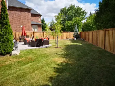 FENCEGUY.CA - Quality Wood Fences In Thorold and Area!, View more