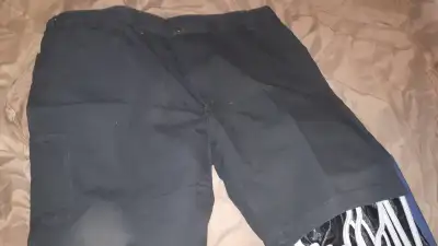 46"W - 10" Inseam Carhartt Black Shorts and 2XL Logo T-Shirt, View more