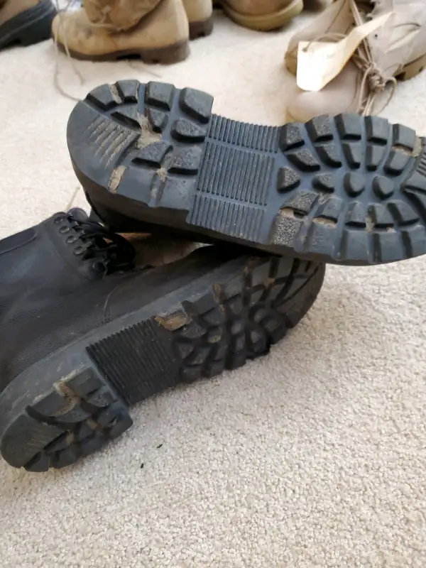 CSA Boots safety. Steel toe in Men's Shoes in Trenton - Image 3