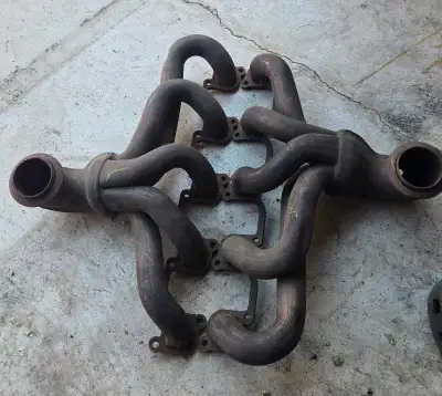 2000 Dodge Viper factor Exhaust manifold Great condition sitting in my garage for 20 years Both for...