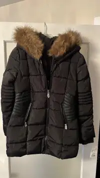 New girls winter jacket size m (10-12)