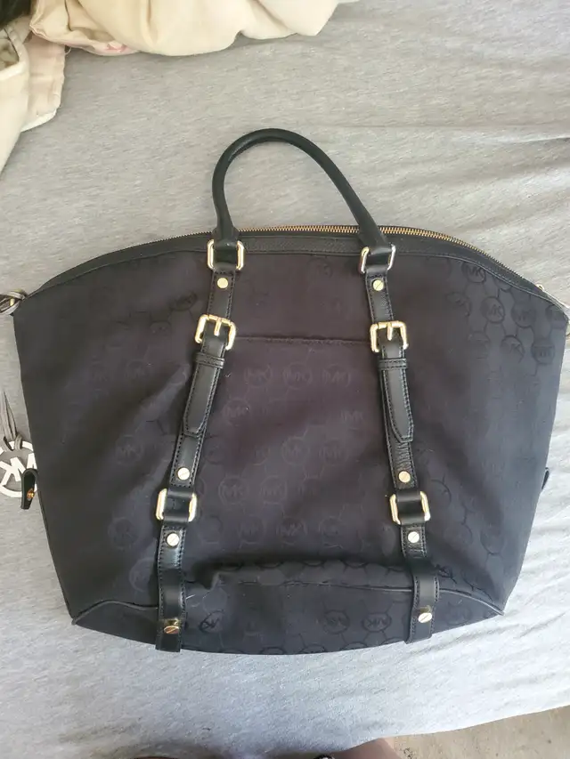 Michael Kors Bag in Women's - Bags & Wallets in London - Image 4