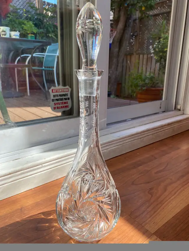 Set of 3 vintage Pinwheel Crystal  stemware in Kitchen & Dining Wares in City of Montréal - Image 5