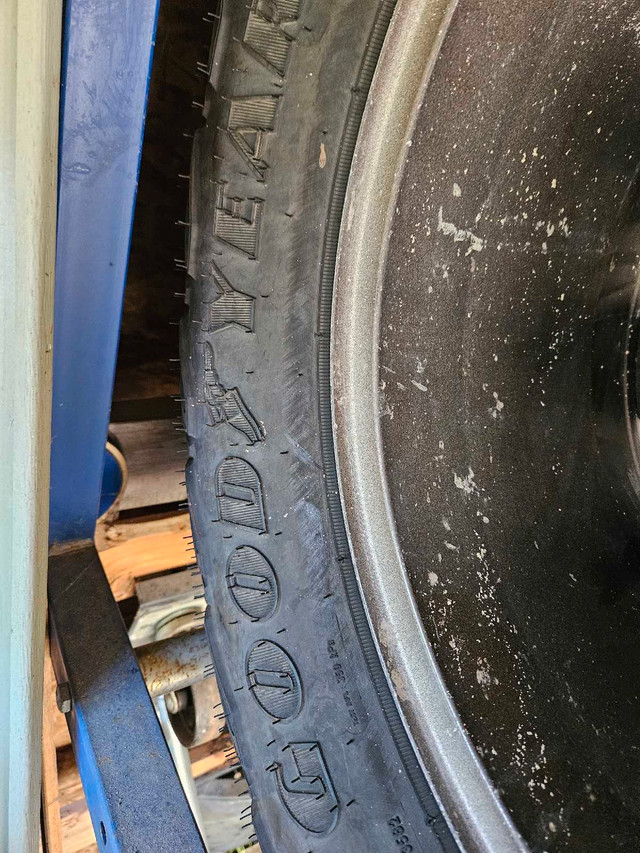 Off road tires LT275/65R18 in Cars & Trucks in Timmins