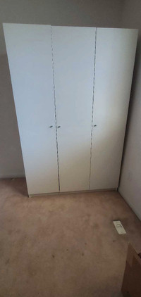 IKEA 3 door wardrobe (KLEPPSTAD)
