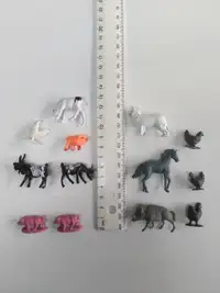 Model train farm animals 13 pieces