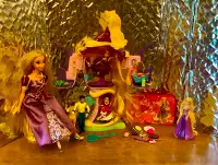 Polly Pocket Château Raiponce Tour 30 mcx + grande Poupée / 30$