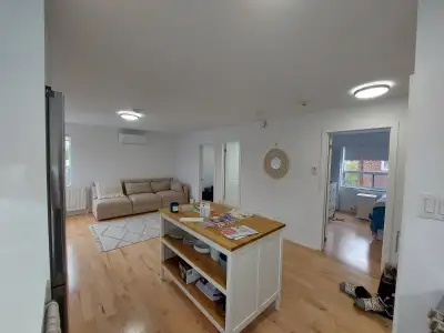 2 Bedroom Apartment -- 1 FREE month --