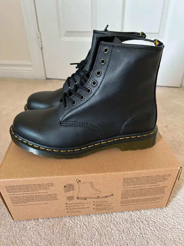 Dr. Martens Men’s Boots in Men's Shoes in Mississauga / Peel Region - Image 4