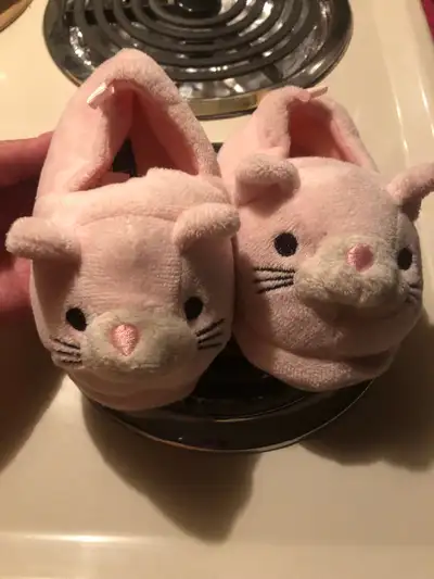 Bunny Slippers Sz 7T $5, View more
