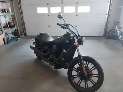 2012 Kawasaki Vulcan 900 Custom Special Edition (11,000Km) For Sale. Only 11,000km. Excellent Condit...