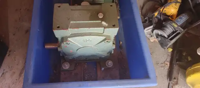 Large 60:1 worm gear reduction in Power Tools in Regina - Image 3