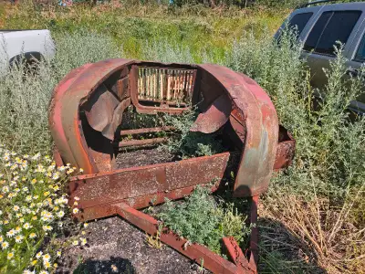 Looking to sell a 47 ford front clip. Great for a project. Looking to sell for $500 o.b.o. If you ha...