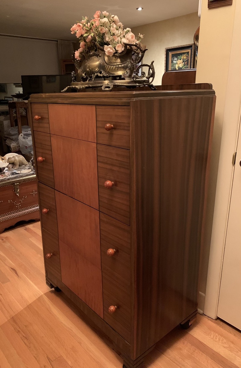 Superbe Meuble à Tiroirs / Tallboy Art Déco en bois massif Commodes