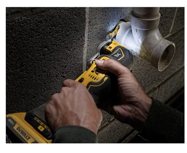 DEWALT 20V MAX XR Oscillating Multi-Tool Kit in Power Tools in Markham / York Region - Image 8