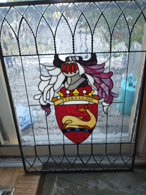 Hand crafted Coat of arms stained glass pane. in Arts & Collectibles in Oakville / Halton Region - Image 2