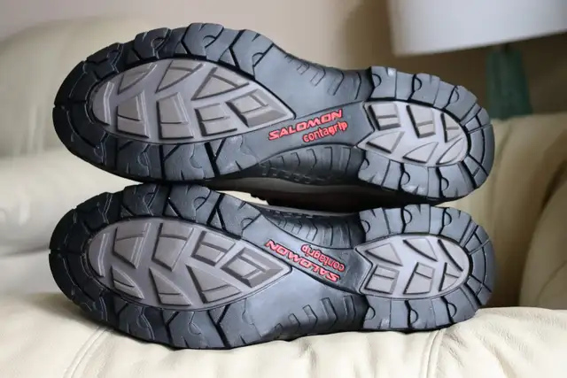  Salomon Men’s Leather Hiking Boots – Size 11 / EU 45⅓ / Conta in Men's Shoes in Markham / York Region - Image 5