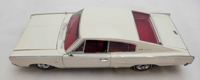 1966 Dodge Charger Hemi Mopar White American Muscle 1:18 Diecast in Arts & Collectibles in Kawartha Lakes - Image 4