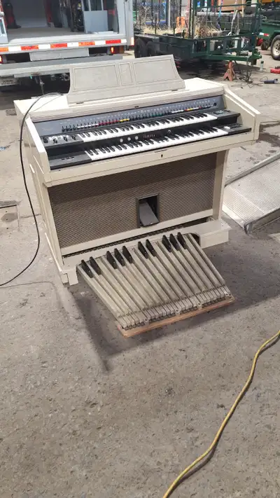 Orgue Yamaha E-10AR, View more