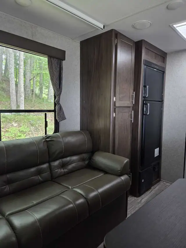 2018 Grey Wolf Cherokee 19SM in Travel Trailers & Campers in Kingston - Image 9
