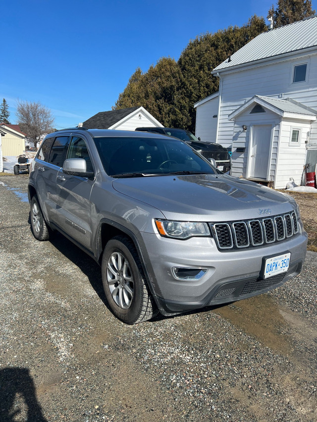 2021 jeep grand Cherokee loredo in Cars & Trucks in Sudbury