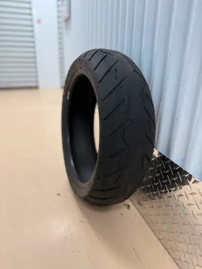 Size 190/55 R17 Motorcycle tire Pirelli Scorpion Trail 2 No damage or punctures Price 50$ Located in...