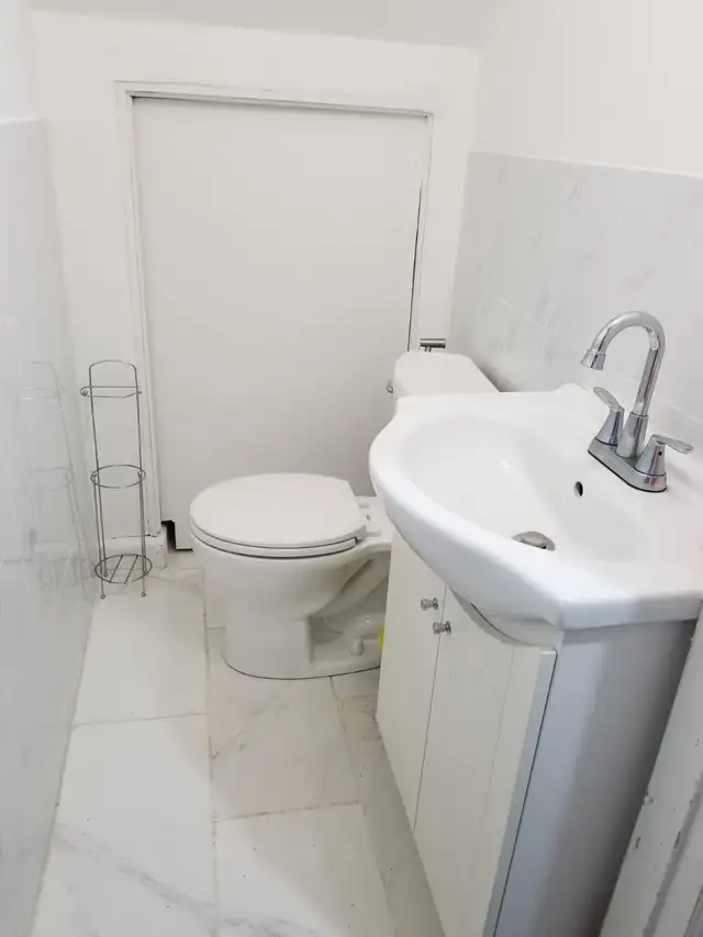 For females, 1-bed sharing near Centennial College Nov 01, 2026 in Room Rentals & Roommates in City of Toronto - Image 7