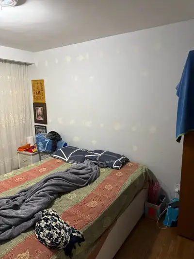It’s the room for rent near silverstone park for more info call at 5818992859 Or text at this number...