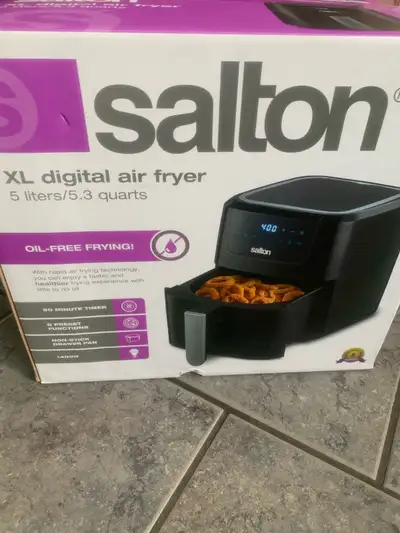 SALTON 5.3 QUART AIR FRYER, View more