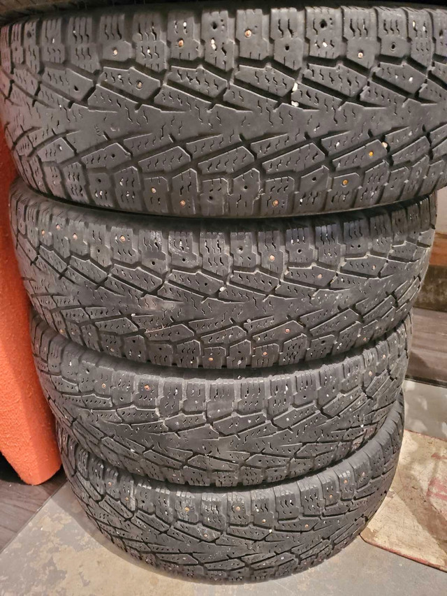 Nokian Hakkapeliitta LT245/75R16 Tires in Tires & Rims in Lethbridge