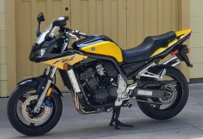 ****Original Owner***** The combination of power, braking, handling and comfort make the FZ1 one of...