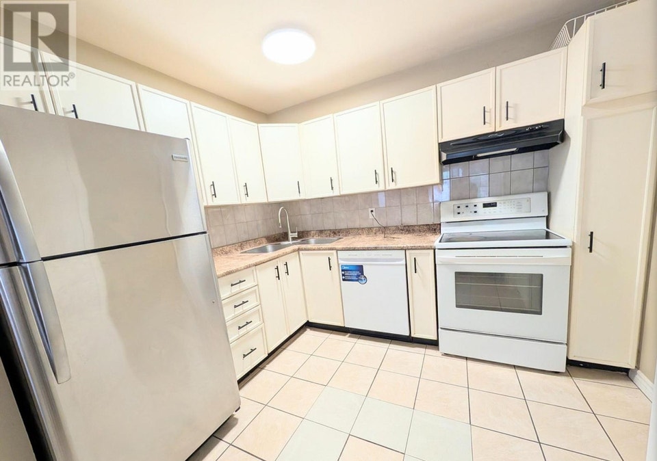 Townhouse for rent in Barrhaven 3