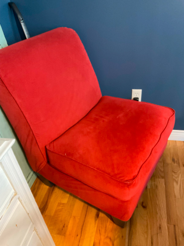 Slipper Chair in Chairs & Recliners in City of Halifax